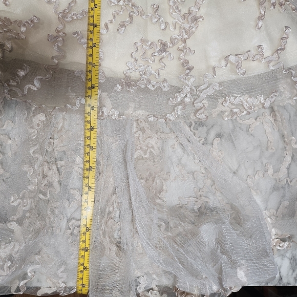 NEW Metisu Champagne Nude Gold Dress Medium - Picture 11 of 11